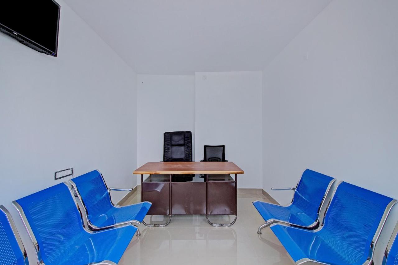 Oyo Flagship 81436 Palace Lodge Mangalore Luaran gambar